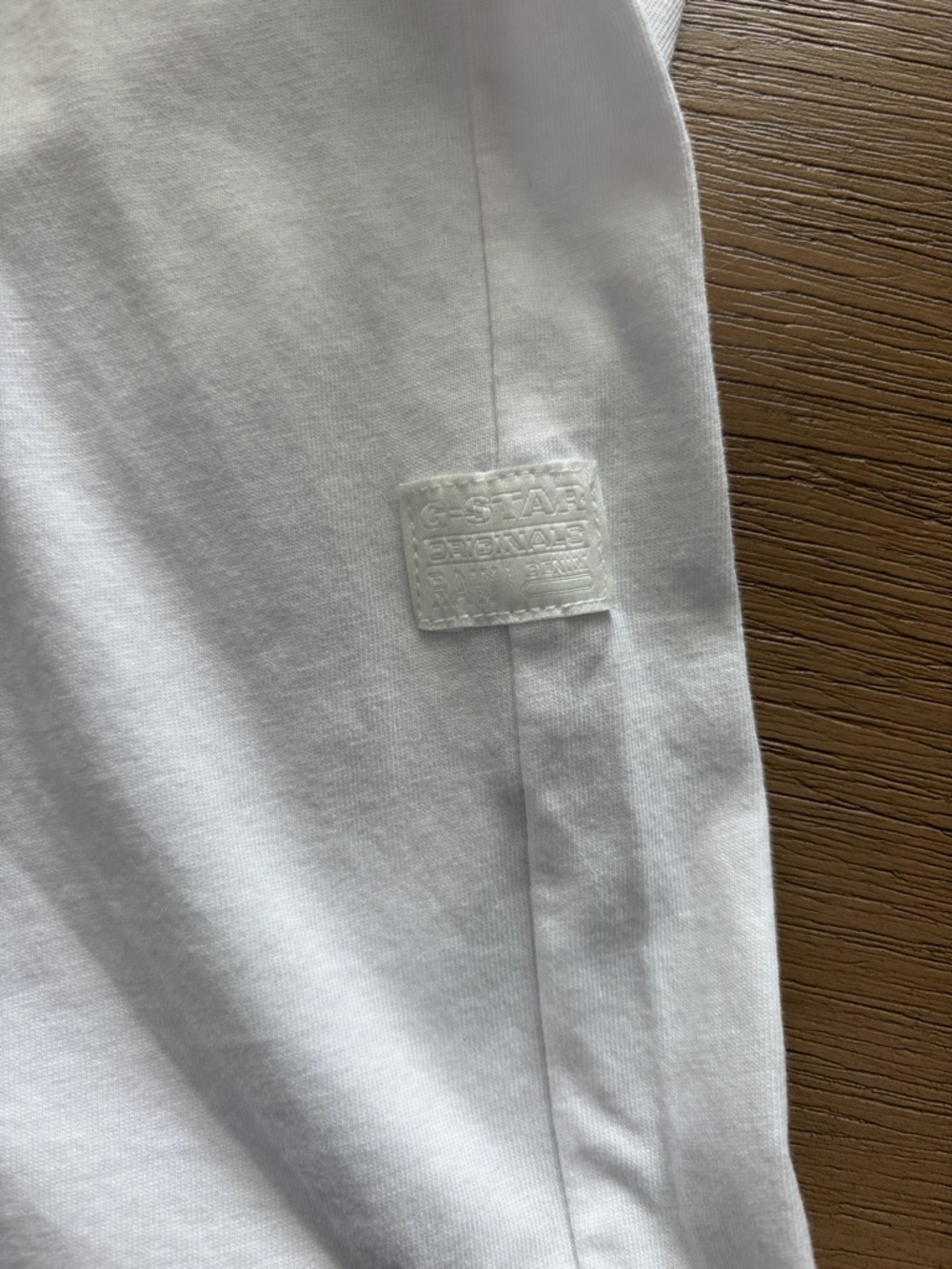 NWT G-Star Raw White Short Sleeve Tee with Olive & Pink Camo  Detail - Picture 3 of 6
